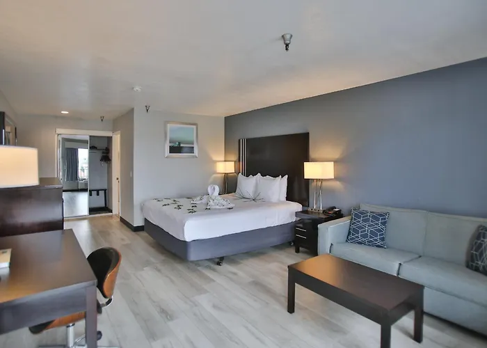Best Western Surf City