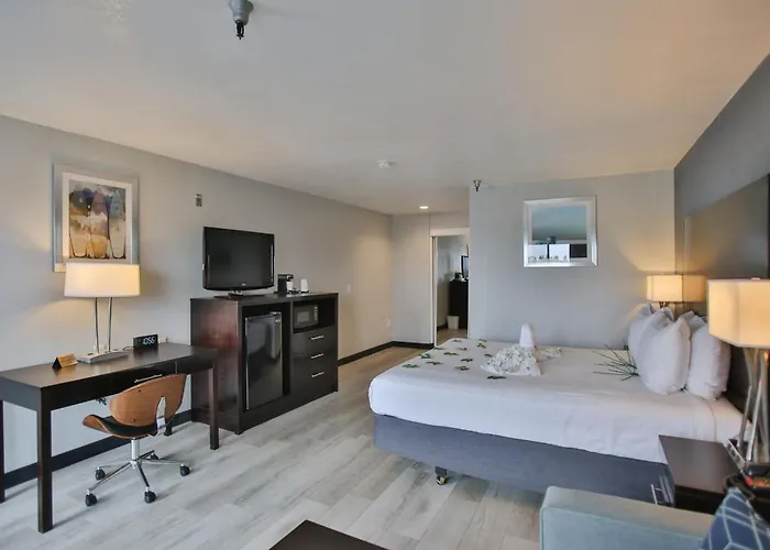 Best Western Surf City